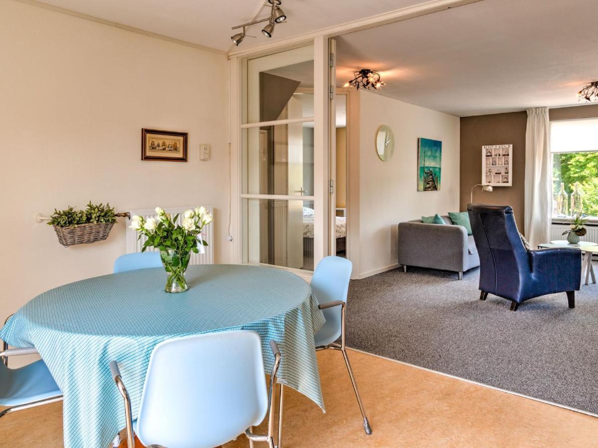 Modern Apartment In Schoorl Near The Beach Стая снимка