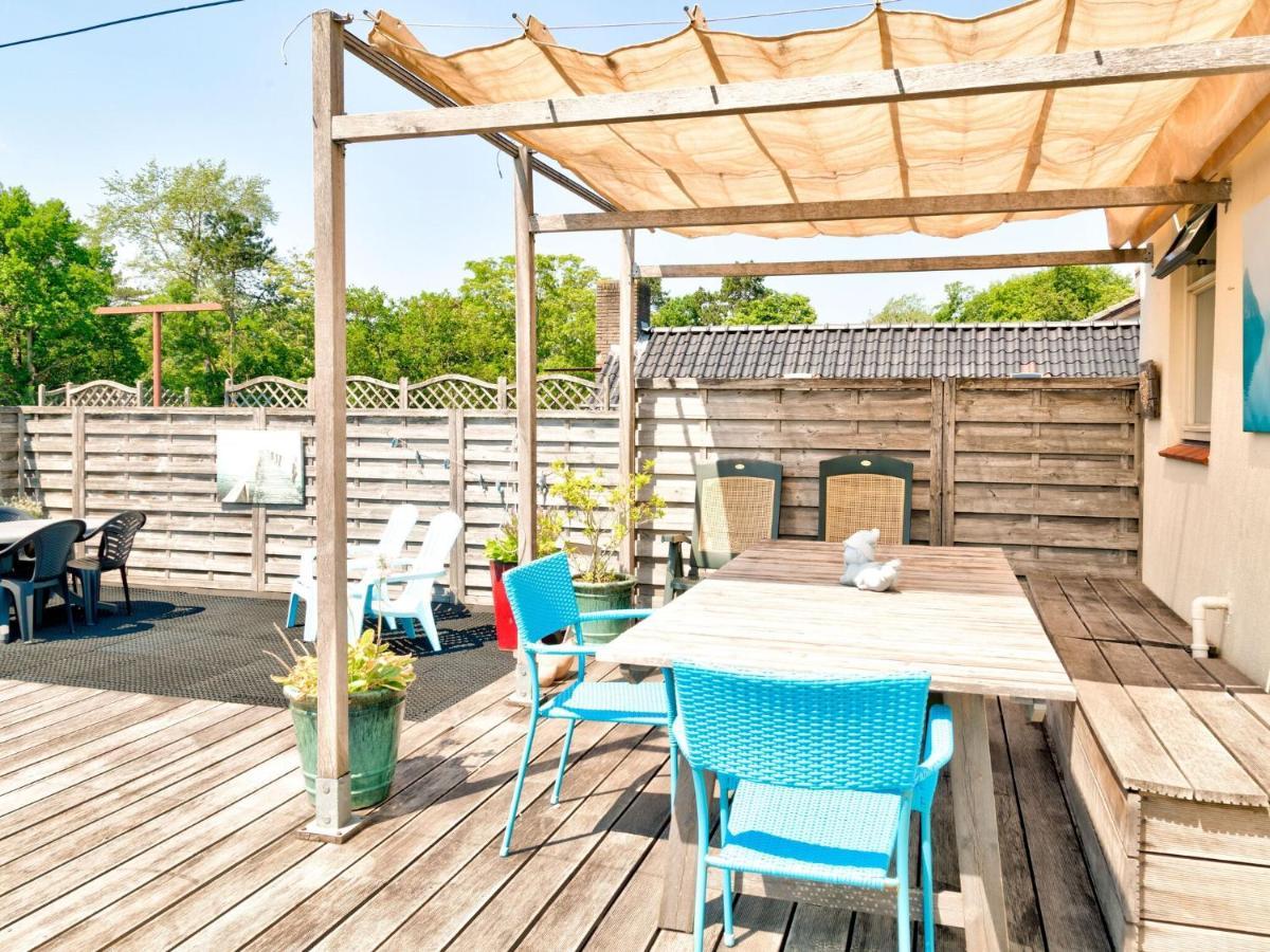 Modern Apartment In Schoorl Near The Beach Екстериор снимка