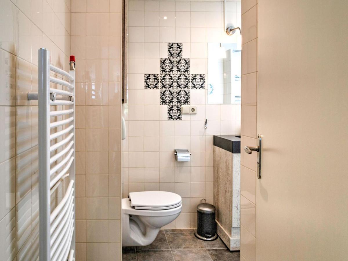 Modern Apartment In Schoorl Near The Beach Екстериор снимка