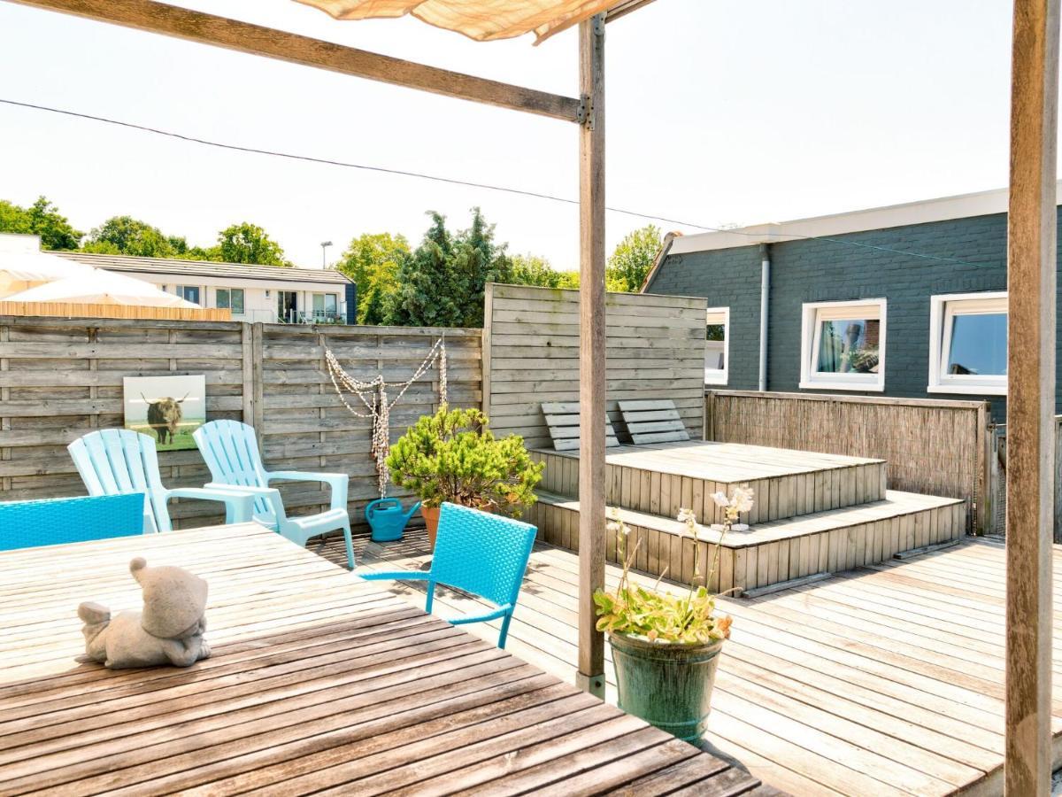 Modern Apartment In Schoorl Near The Beach Екстериор снимка